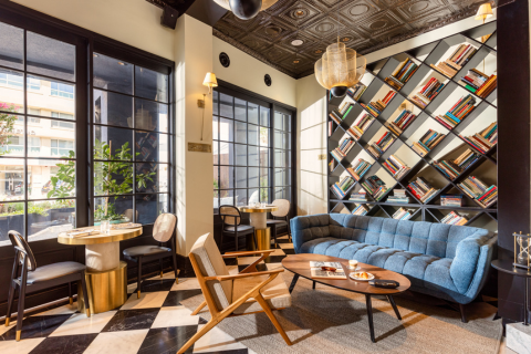 Lounge &amp; Library 