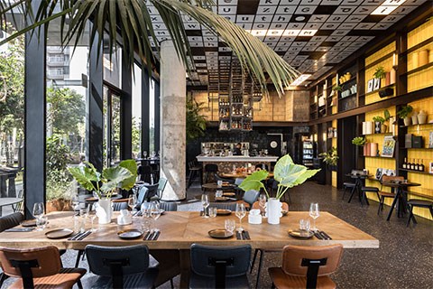 PlayGround Restaurant &amp; Bar
