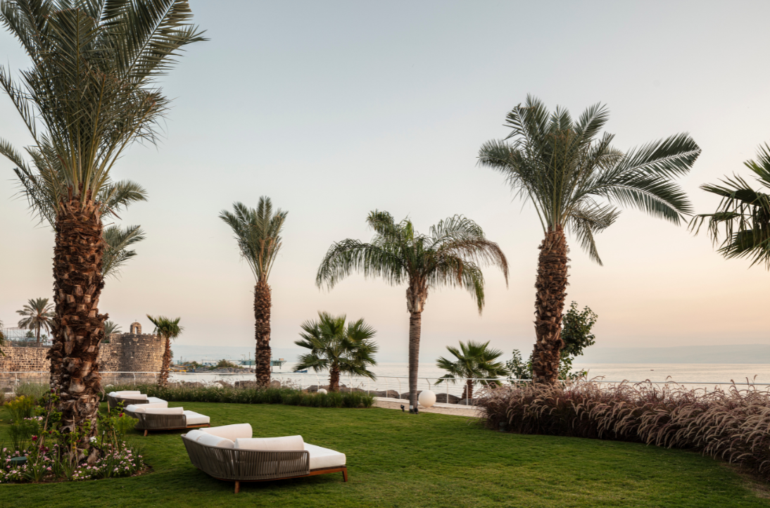 Hotel Lawn