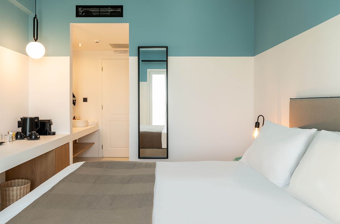 Play Paros - Rooms