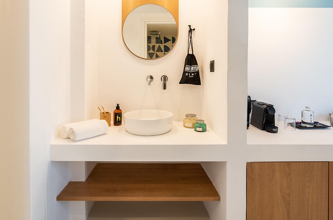 Play Paros - Rooms