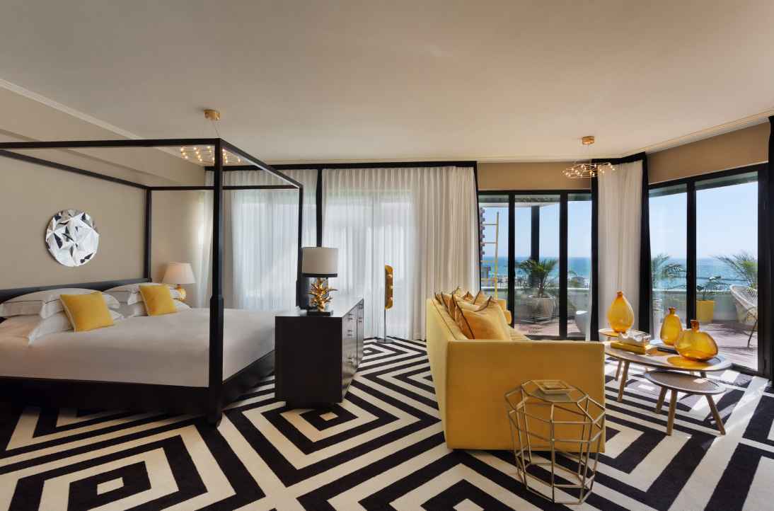 Brown Beach House TLV