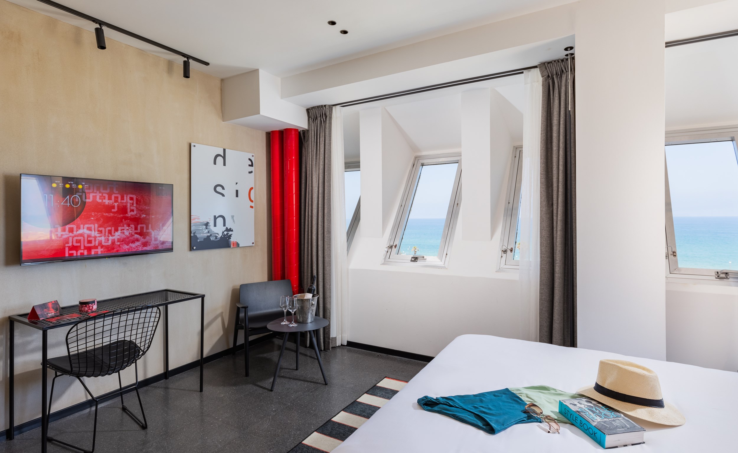 brown-brut---executive-sea-front.-photo-max-kovals
