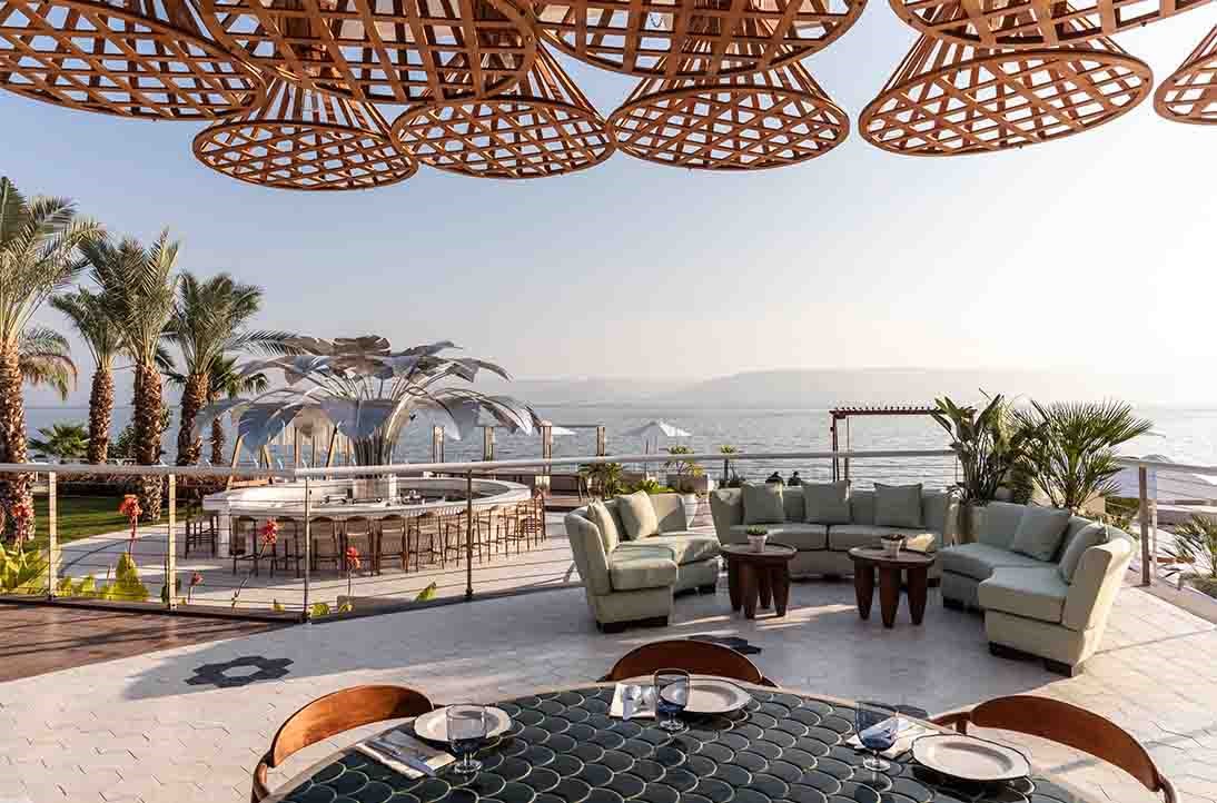 Galei Kinneret - Pool sitting