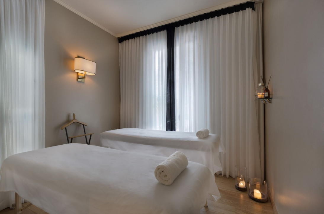 Brown Beach House TLV