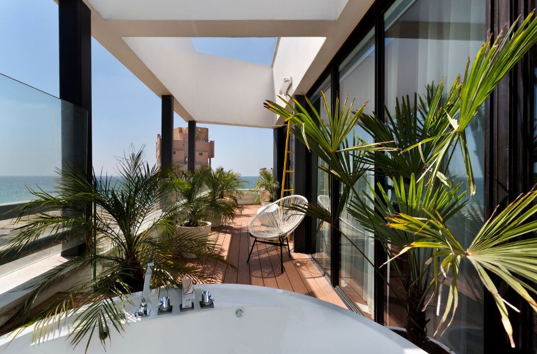 Brown Beach House TLV