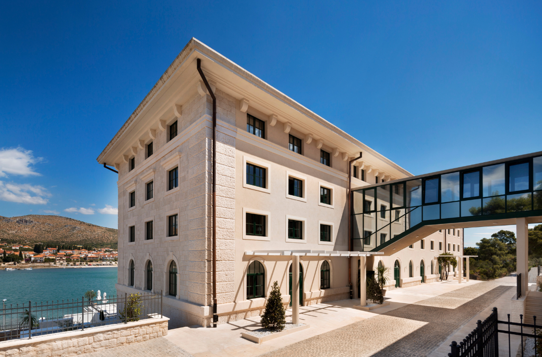 Brown Beach House Croatia
