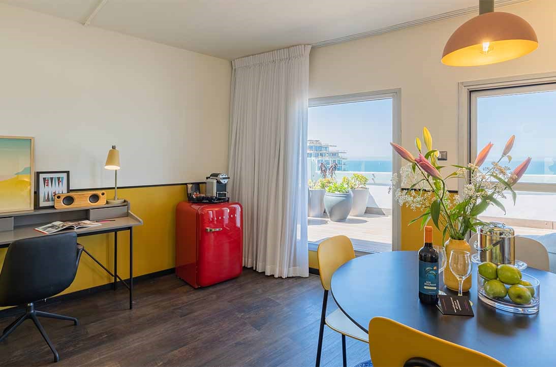 LAY Seaport Suite Hotel - Rooms