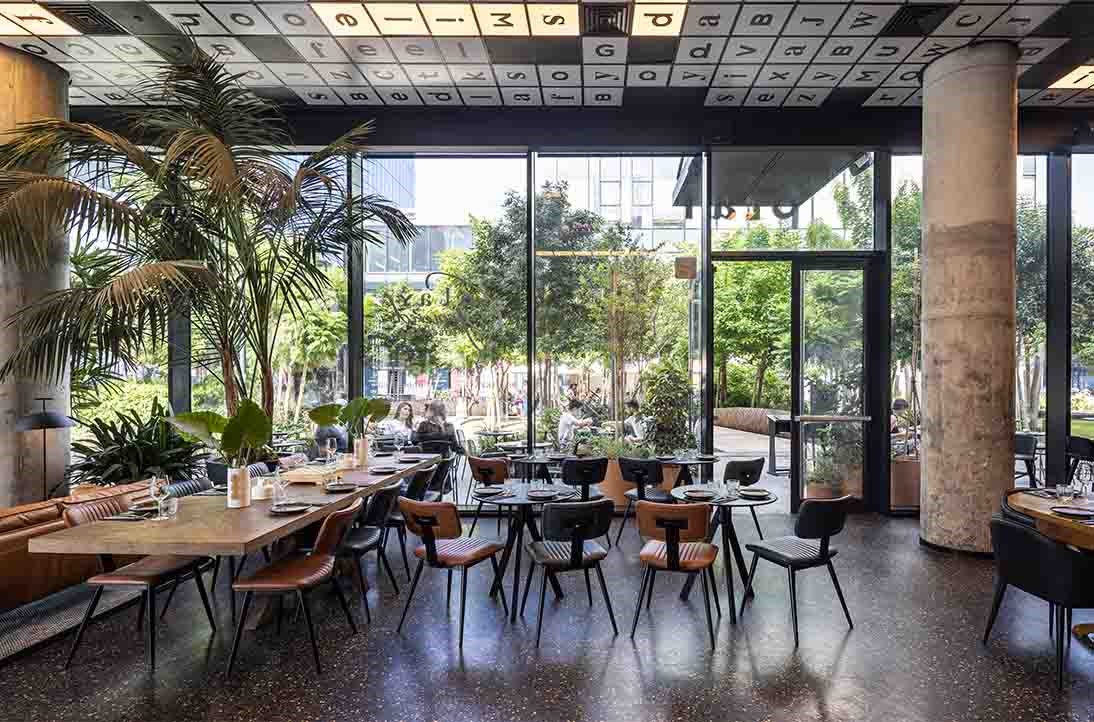 PLAY Midtown Hotel - Restaurant