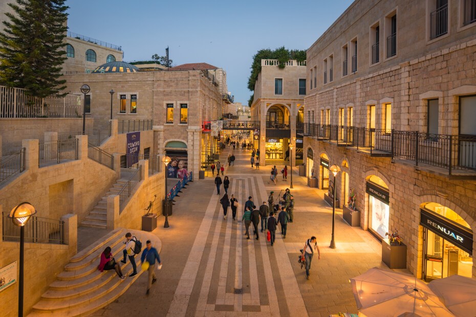Day of Fun in Jerusalem – Mamilla Boulevard