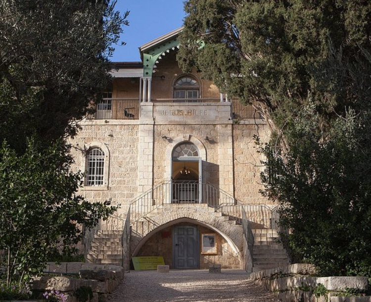 Hansen House 