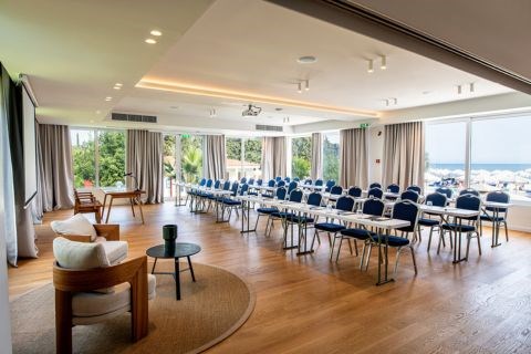 Meeting Rooms