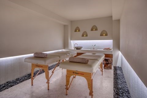 Isla Brown Corinthia Spa