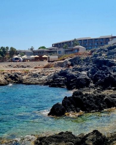 Isla Brown Chania Beach