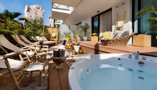 Beach House Tel Aviv ⭐️ Hotel in Tel Aviv by the beach